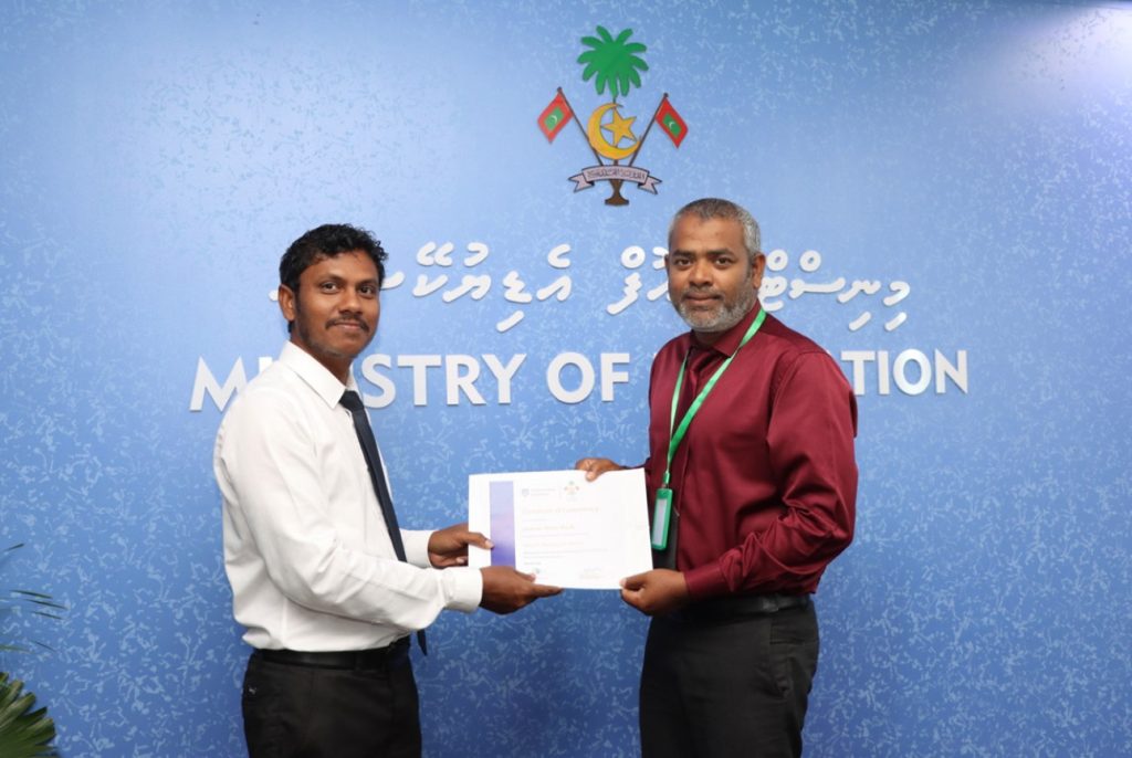 Certificate presentation to participant